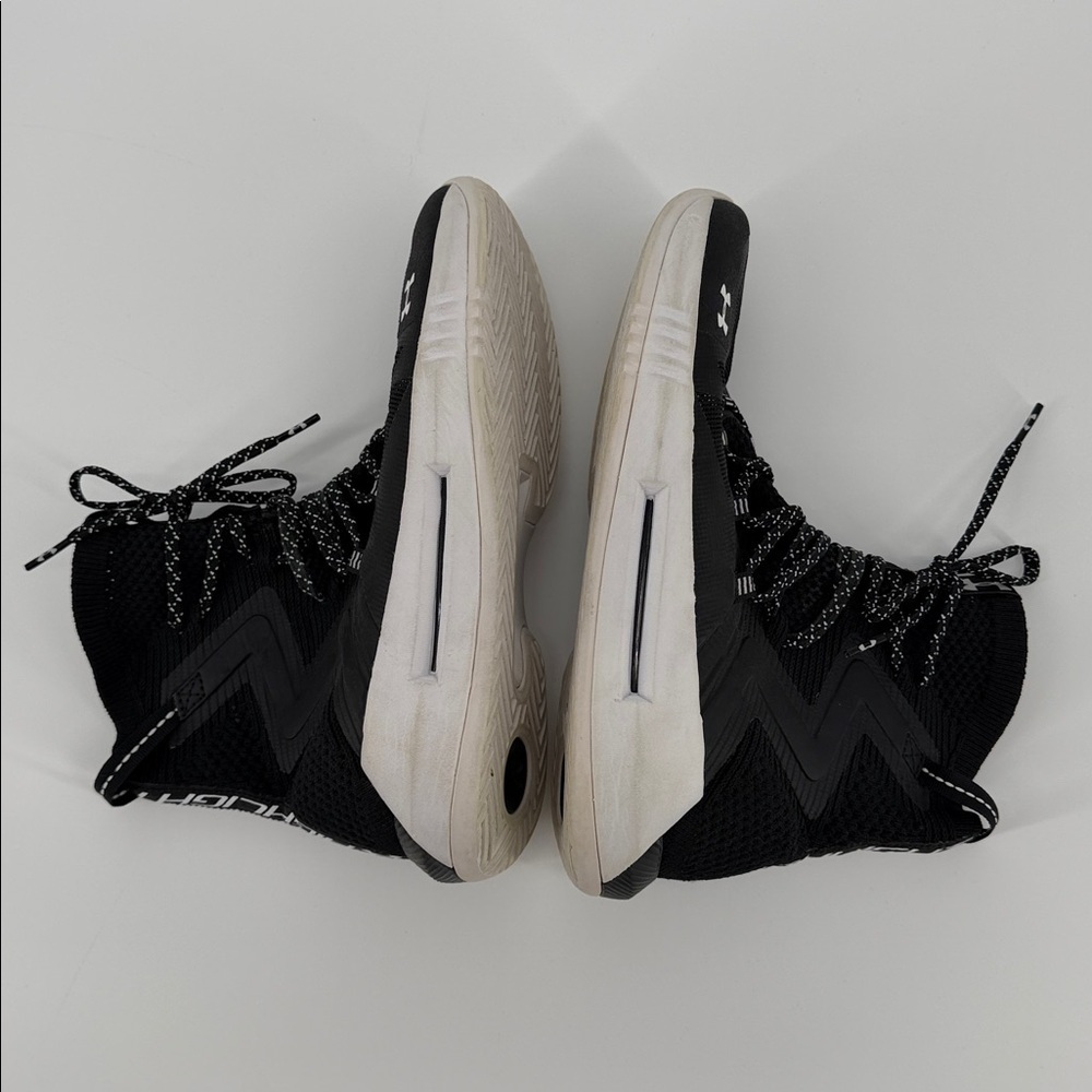 Under Armour Highlight Ace 2.0 Black Volleyball Shoes 3021376-001 Womens Size 10 - Picture 8 of 11